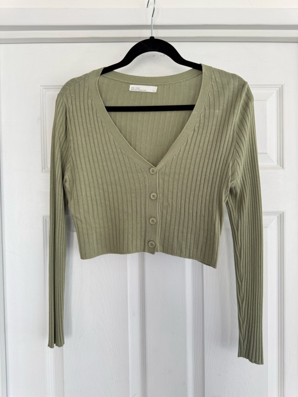 Oak and Fort Long Sleeve Cropped Cardigan